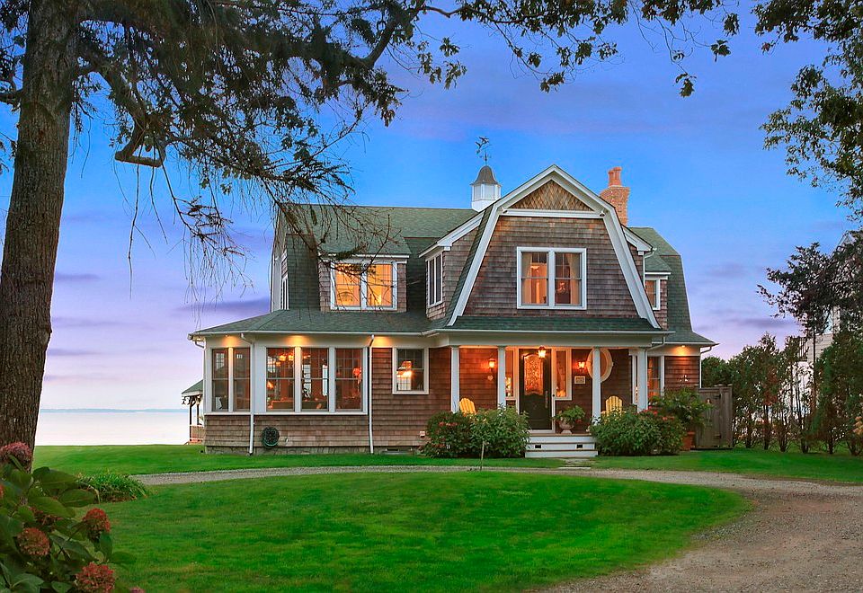 8740 Peconic Bay Blvd, Laurel, NY 11948 Zillow