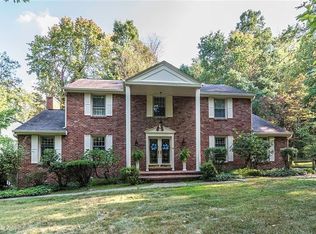 211 Timberyoke Dr, Coraopolis, PA 15108