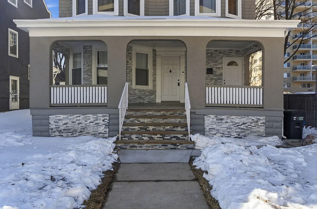 Building Photo - 15 E Highland Ave #1