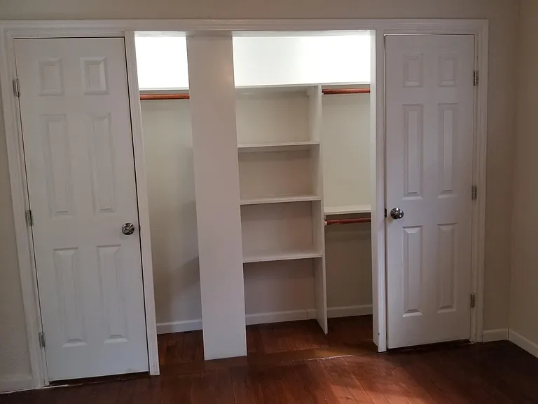 6830 Greenhurst St — Photo 22