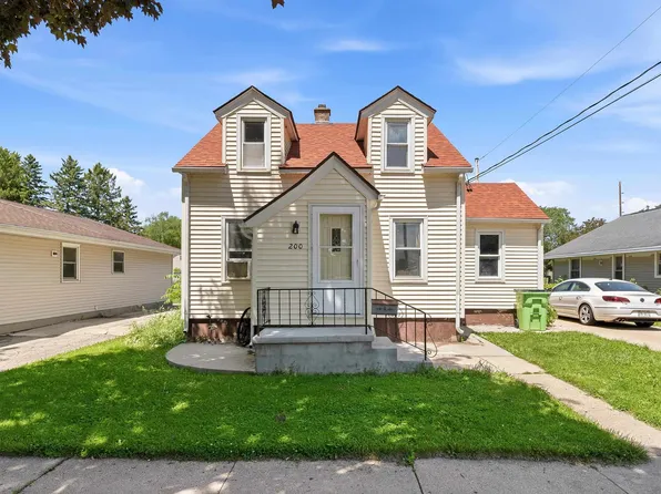 200 Hamilton St, Beaver Dam, WI 53916