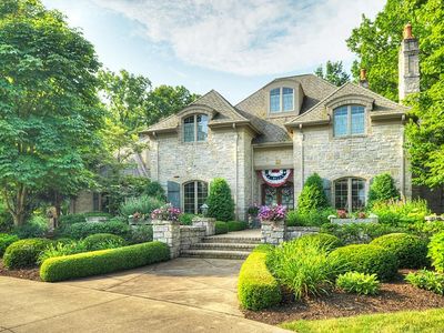 31847 Lake Rd, Avon Lake, OH, 44012