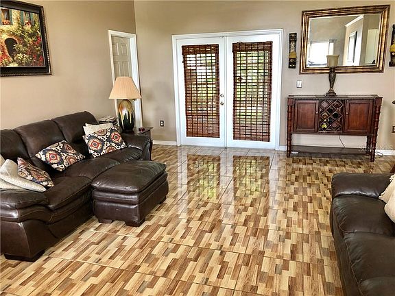 3rd image of 494 Royal Palm Dr