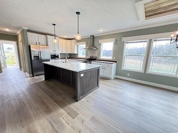 4th image of 120 Underwood Rd