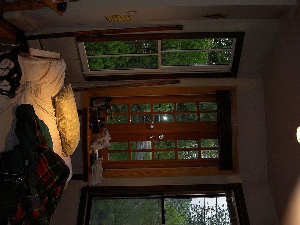 dutch window bedroom bay