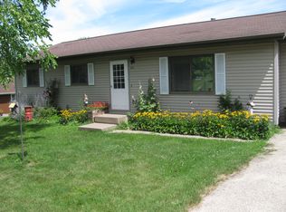 521 Zahn Ct, Viroqua, WI 54665