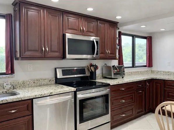 367 S Federal Highway #107B, Deerfield Beach, FL 33441