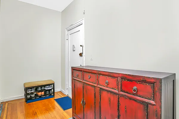 Sold by Keller Williams Realty of Greater Nassau | media 12