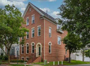 1120 Crestfield Dr, Rockville, MD 20850