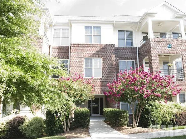701 Copperline Dr Unit 301, Chapel Hill, NC 27516