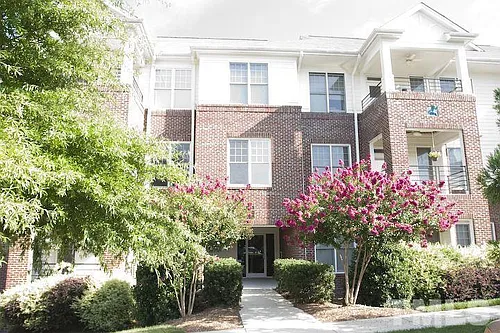 701 Copperline Dr #301 Photo 1
