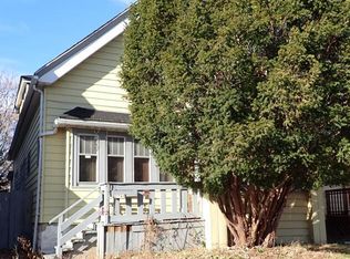 2749 N Holton St, Milwaukee, WI 53212