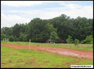 813 Cotaco Florette Rd, Somerville, AL 35670