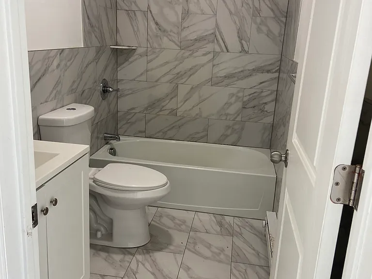 36 N Shore St #36 — Photo 3
