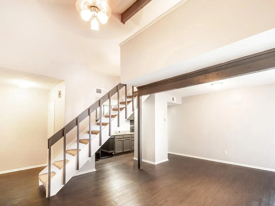 Azlewood Apartments