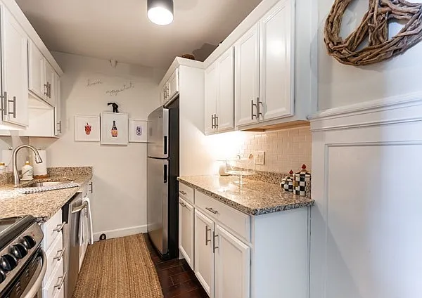 16 Balmoral St #410 — Photo 8