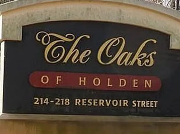 216 Reservoir St APT 208, Holden, MA 01520