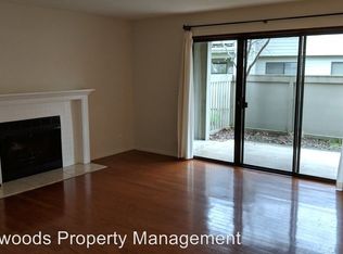 2072 Lake Isle Dr, Eugene, OR