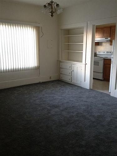 2nd image of 603 11th St APT 10