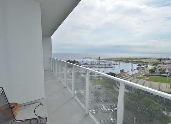 3rd image of 175 1st St S APT 1806
