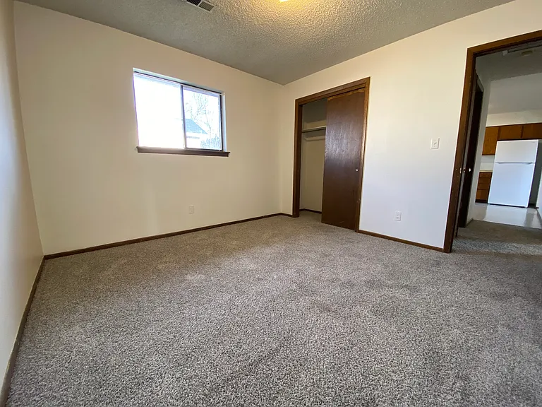 1916 Meadow Dr #1 — Photo 8