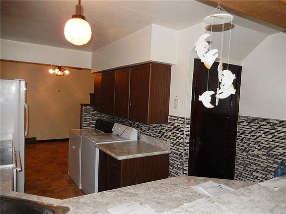 5th image of 14 Evans St