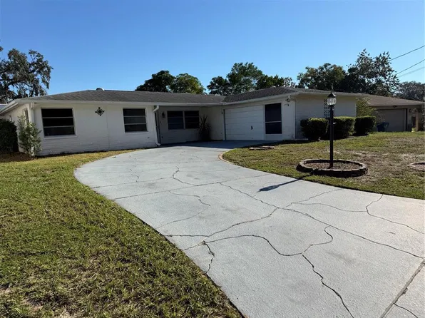 7400 HIAWATHA PARKWAY, SPRING HILL, FL 34606