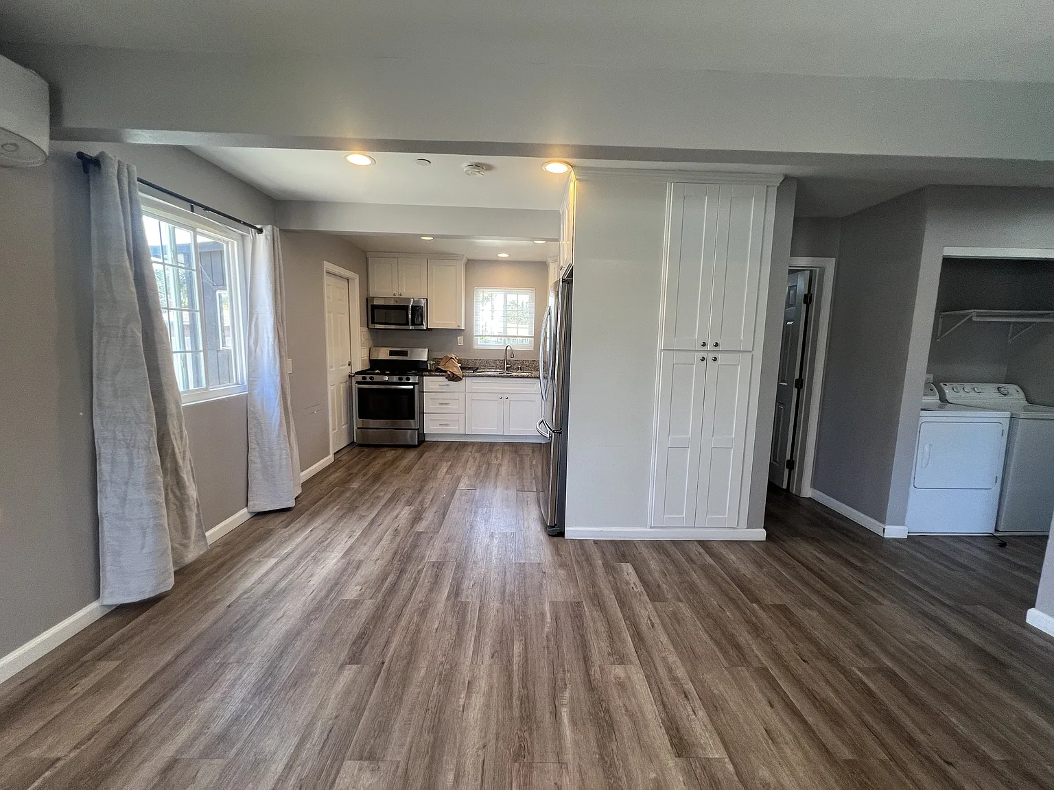 6373 Osler Street - 1 — Photo 3