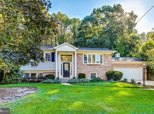 3405 Valewood Dr, Oakton, VA 22124