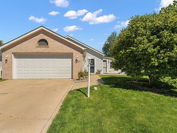 2nd image of 326 Brown Ct