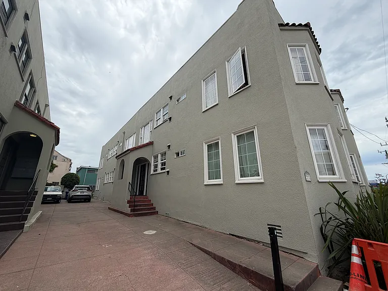 2030 Ashby Ave #12 — Photo 10