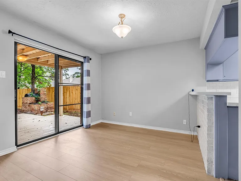 12303 Longfellow Dr — Photo 16