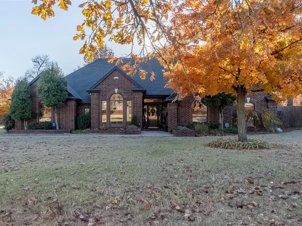 201 Chisholm Trl, Yukon, OK 73099