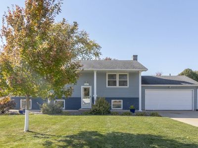 1117 Melrose Dr, Cedar Falls, IA, 50613