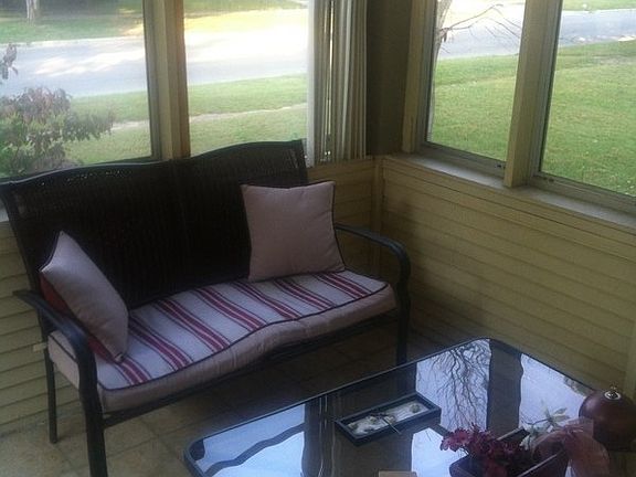 Front screened in porch, showing new windows and flooring