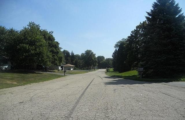 2nd image of 6709 Country Ln