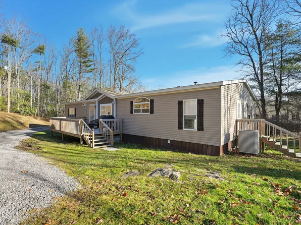 206 Wampler Ave SW, Wise, VA 24293