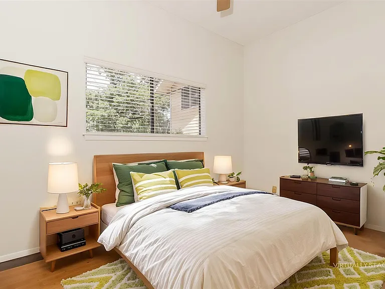 1620 Waterston Ave #105 — Photo 3
