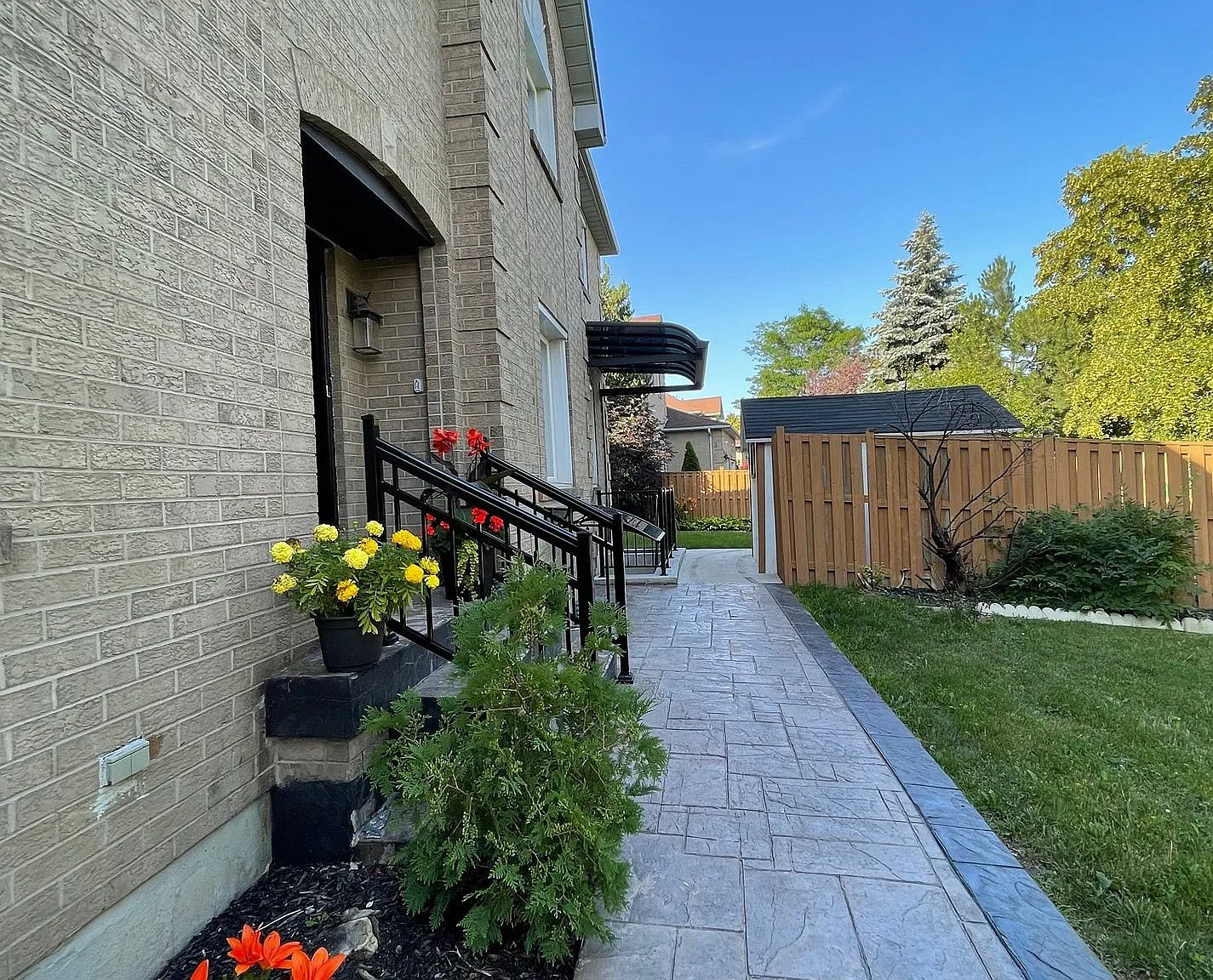 2 bed, $2,300 — Photo 3