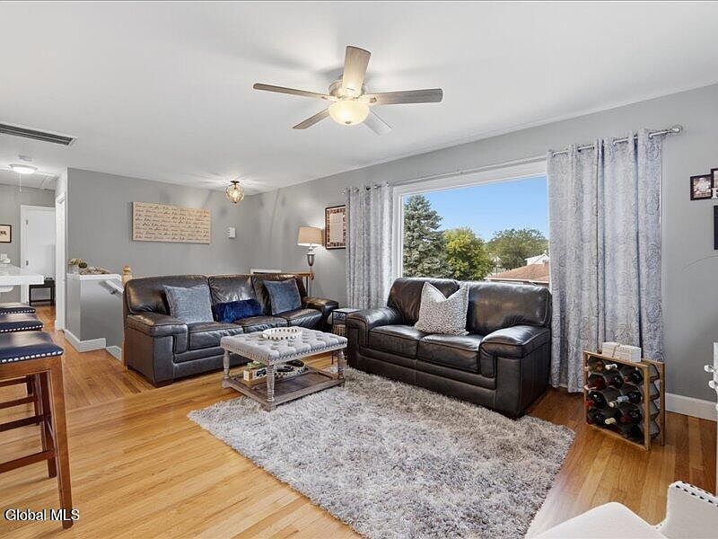5th image of 112 Seneca Street