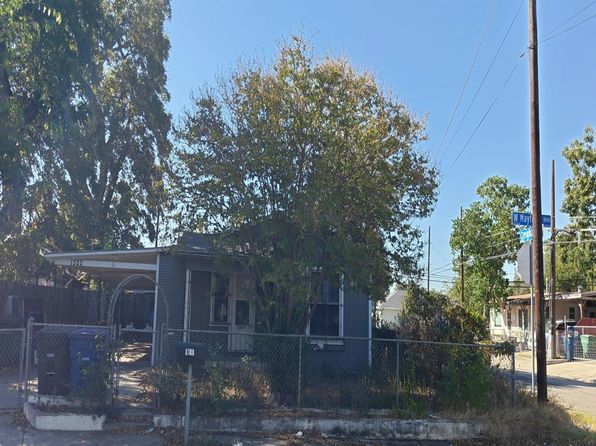 1322 W Mayfield Blvd