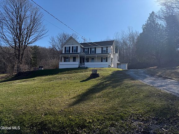 2nd image of 818 Middle Road