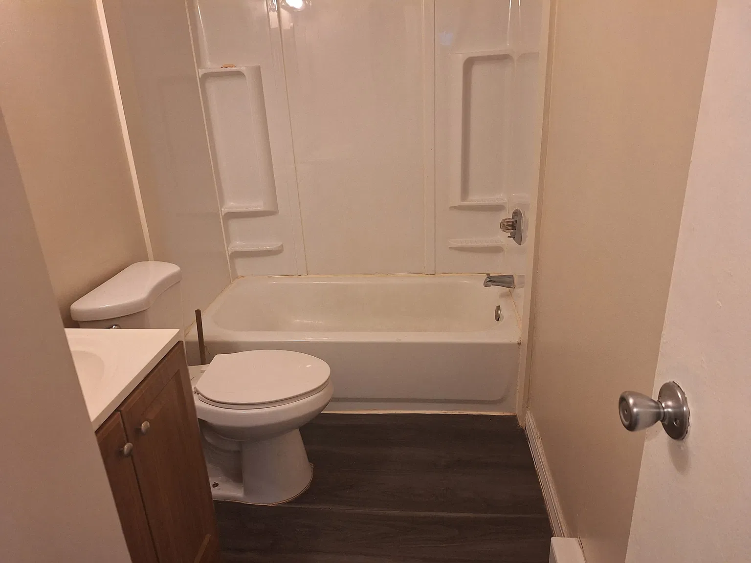 2 bed, 1.5 bath, $2,000 — Photo 3
