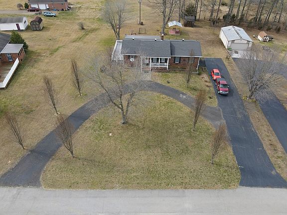 2nd image of 107 Hermitage Dr