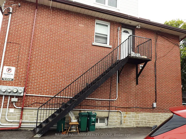 570 Gladstone Ave #3 — Photo 2