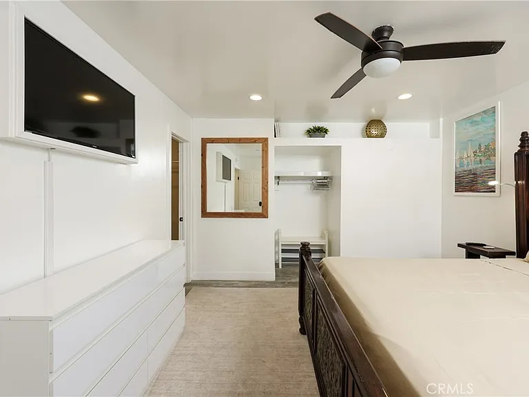 2214 W Oceanfront #A — Photo 12