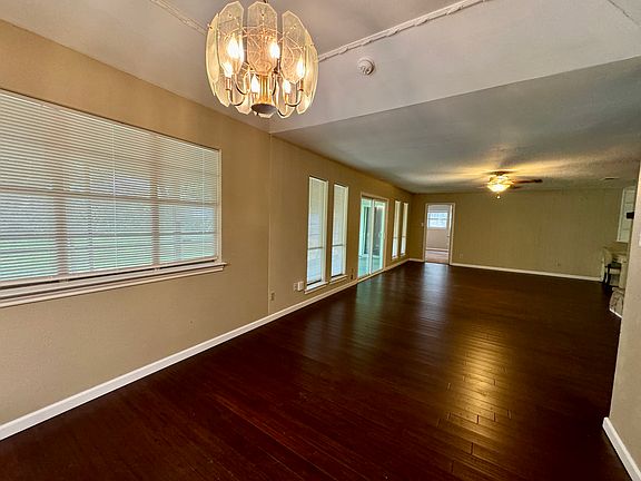 3rd image of 8700 S Monticello Cir