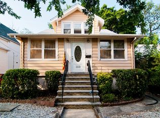 160 Mount Vernon St, Ridgefield Park, NJ 07660