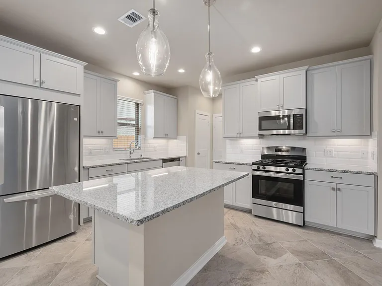 932 Malibu Shore Ln — Photo 8