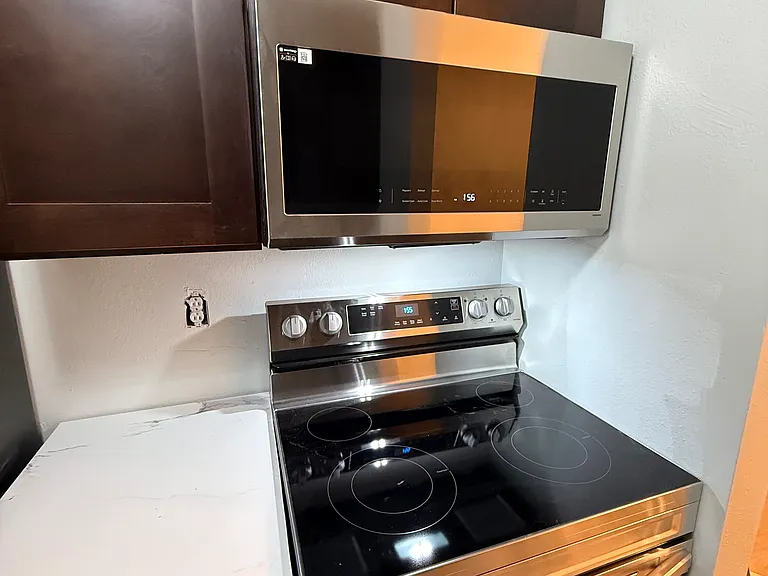 12618 NW Barnes Rd #3 — Photo 6
